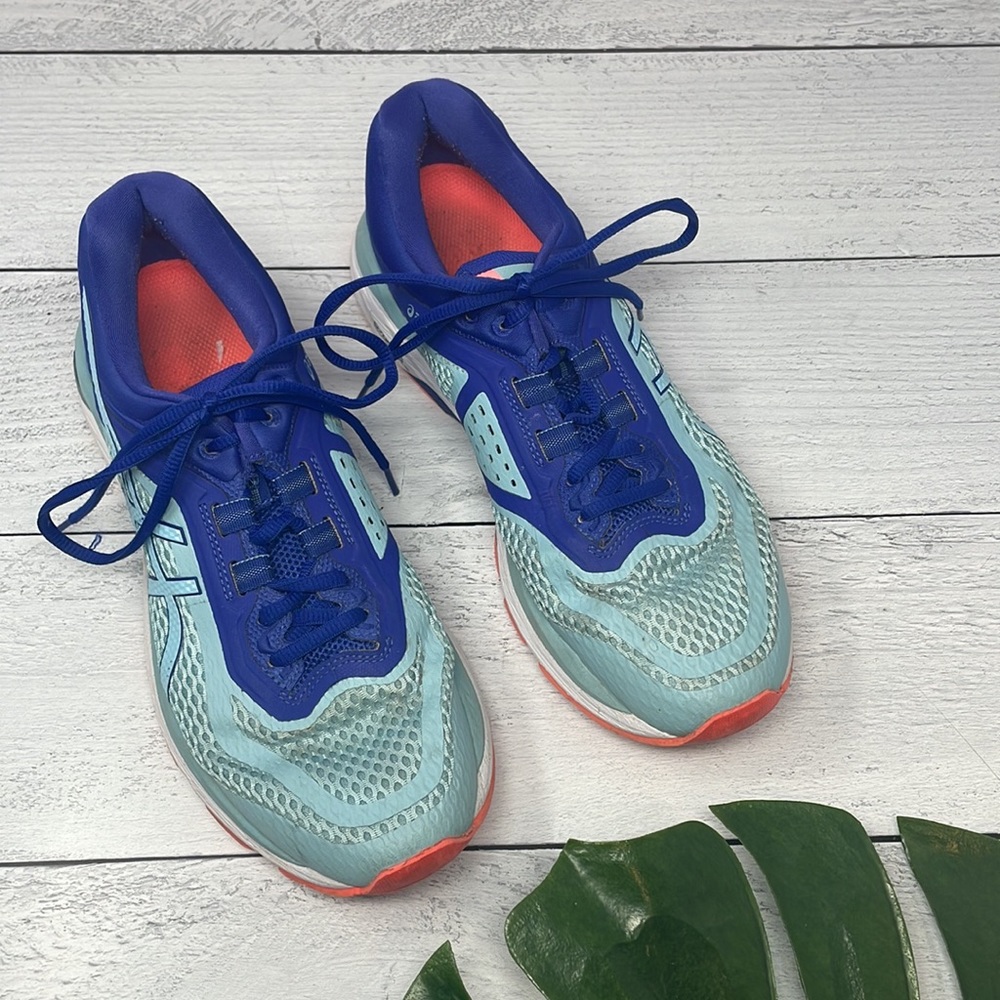 Asics GT-2000 6 Running Shoes in Porcelain Blue / Asics Blue 10 S93